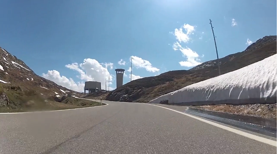 S02E04 ‐ San Bernardino Pass & St. Gotthard Pass