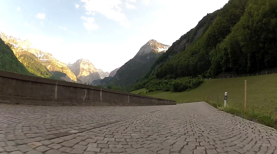 S02E06 ‐ Nufenen & Klausen Pass
